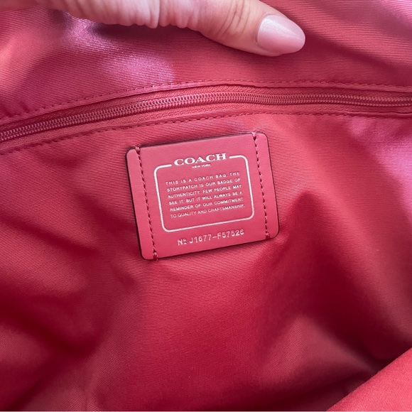 Authentic pink Coach bag - Picture 3 of 5
